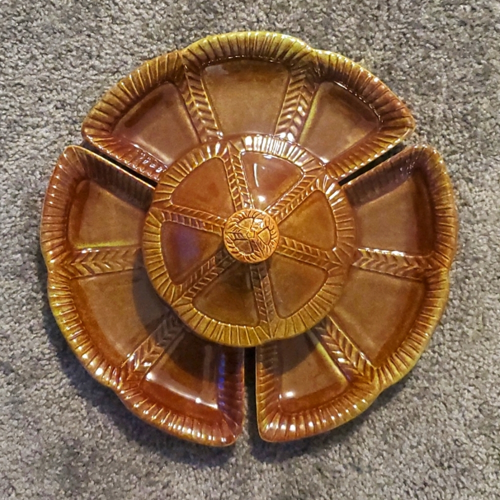 Ceramic serving set